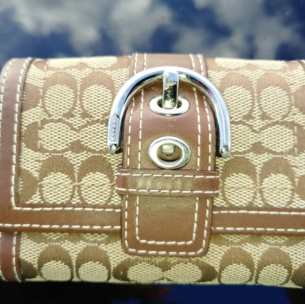 NEW AUTHENTIC VINTAGE RARE COACH JACQUARD THREE FOLD WALLET